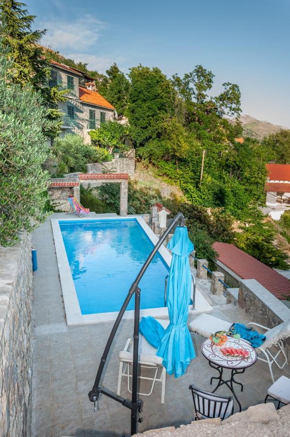 Villa Blanka Zrnovnica Bagian luar foto