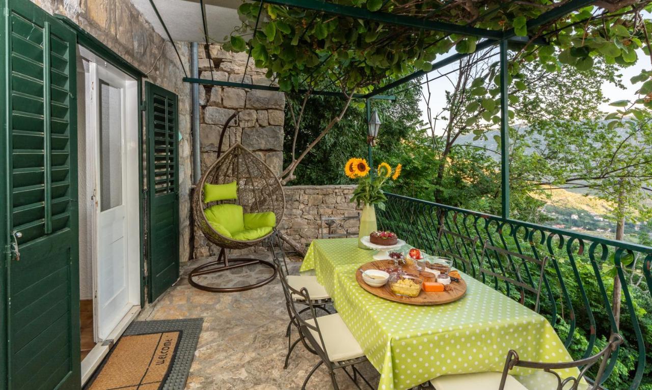 Villa Blanka Zrnovnica Bagian luar foto