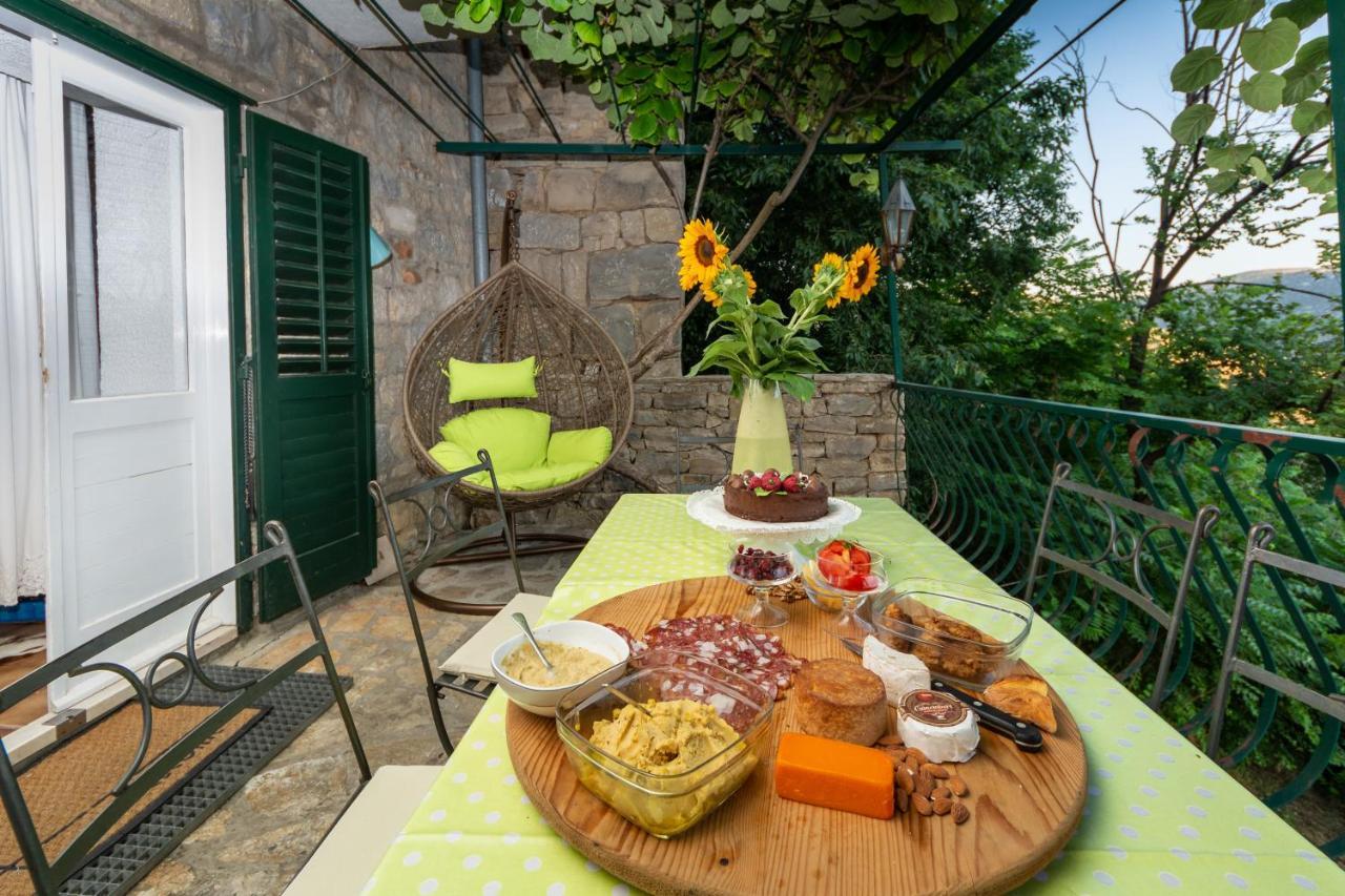 Villa Blanka Zrnovnica Bagian luar foto